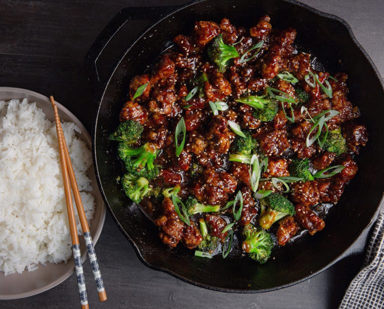 General tsos rests on a table.